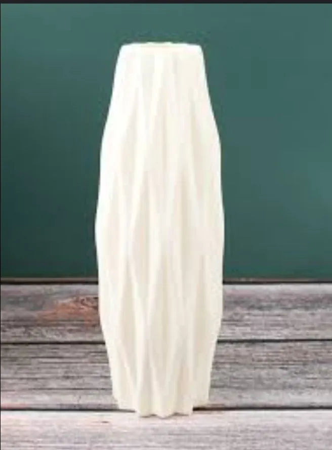 Plastic Flower Vase Karela Pot High Quality Multicolor 8.25 Inch